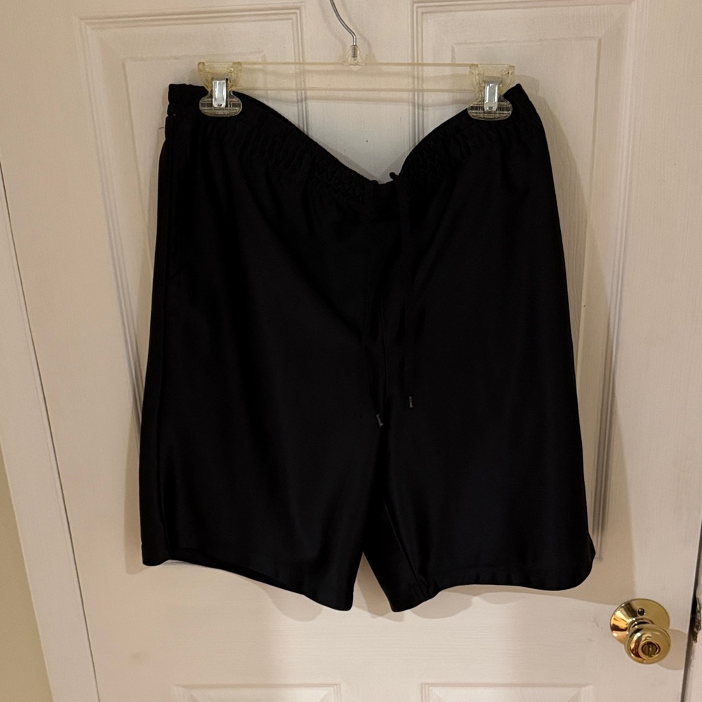 Men's Athletic Black Basketball Shorts